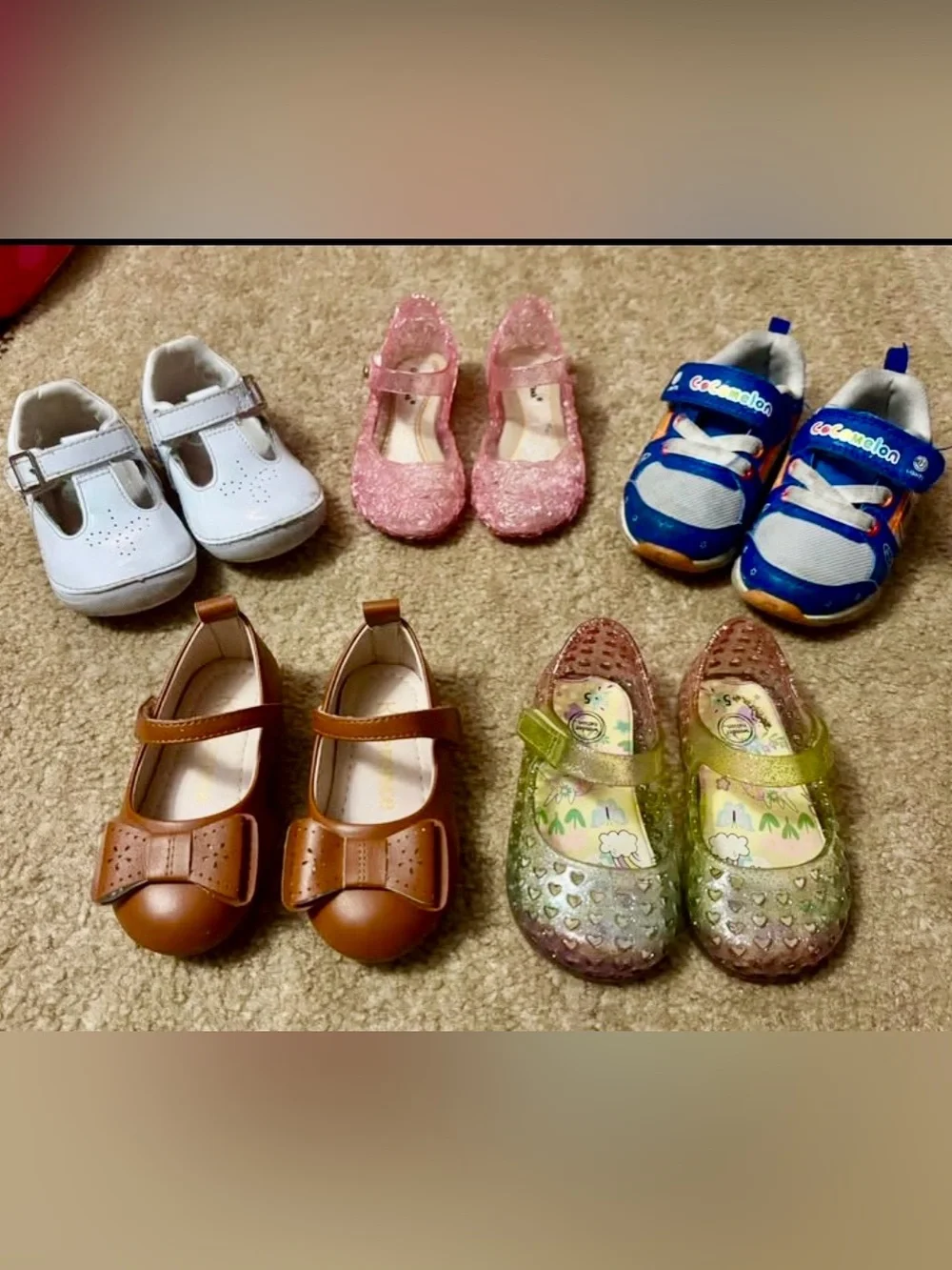 5 pair of baby shoes size 5